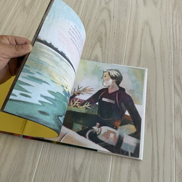 The Brilliant Deep: Rebuilding the World’s Coral Reefs Kate Messner - Picture 8 of 13